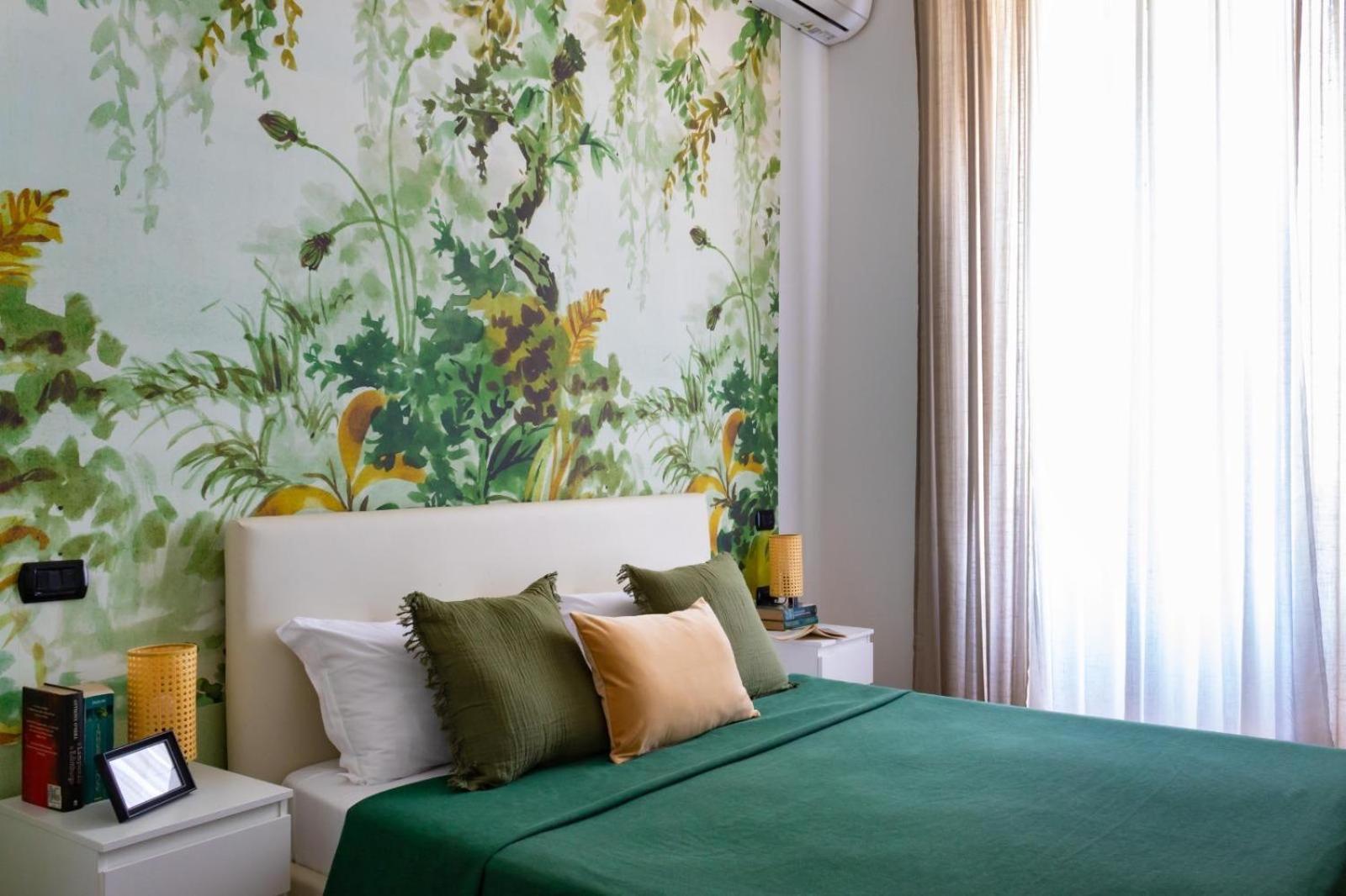 Pomodoro Ac 5* Naples
